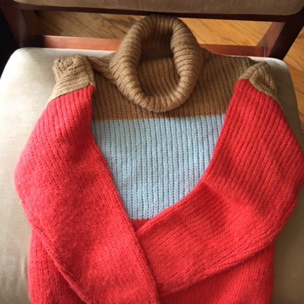 Woven Heart Color Blocked Sweater